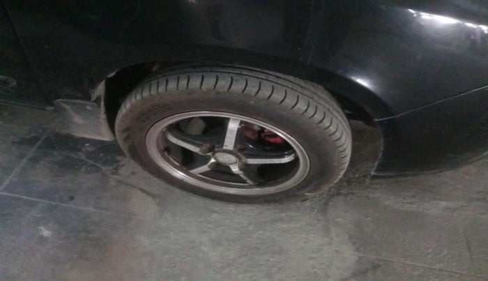 2011 Maruti Alto K10 VXI, Petrol, Manual, 1,32,552 km, tyre