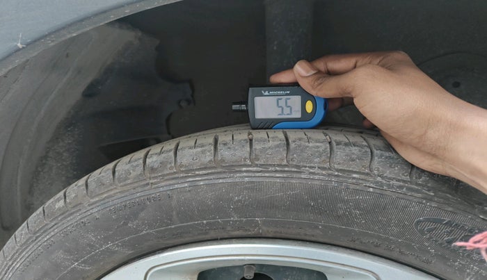 2018 Tata NEXON XM PETROL, Petrol, Manual, 44,800 km, tyre