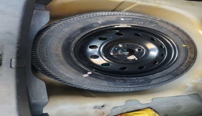 2014 Maruti Swift Dzire VXI, Petrol, Manual, 5,769 km, tyre