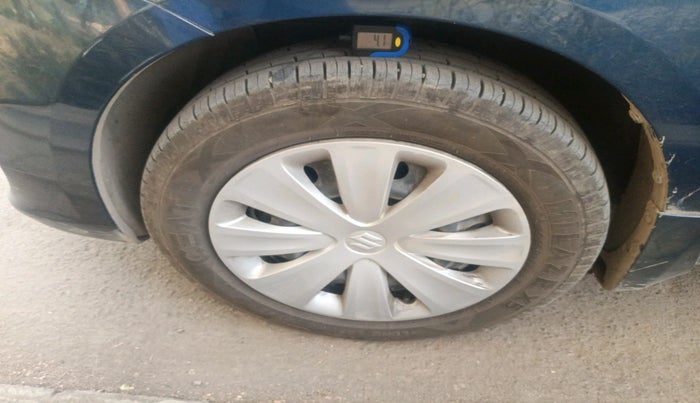 2016 Maruti Ertiga VXI, Petrol, Manual, 59,440 km, tyre