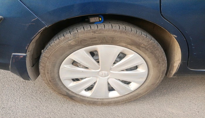 2016 Maruti Ertiga VXI, Petrol, Manual, 59,440 km, tyre