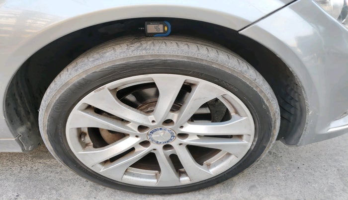 2013 Mercedes Benz C Class 220 BlueEfficiency, Diesel, Automatic, 1,07,690 km, tyre