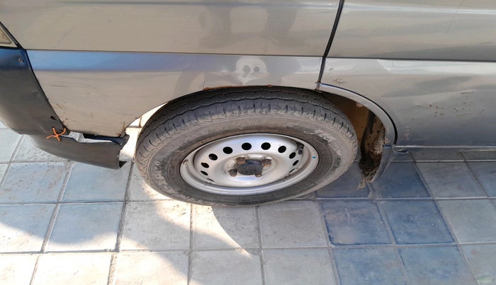 2016 Maruti Eeco 5 STR WITH A/C+HTR, Petrol, Manual, 1,50,360 km, tyre