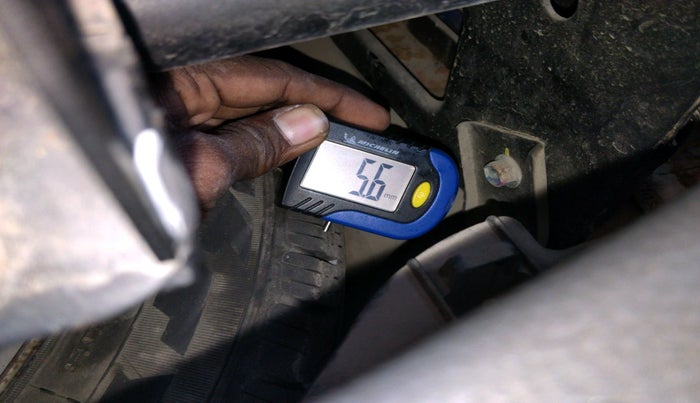 2012 Maruti Wagon R 1.0 LXI CNG, Petrol, Manual, 1,35,164 km, tyre