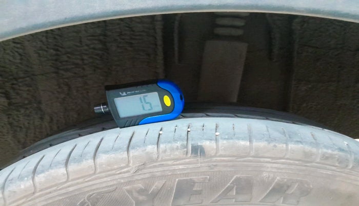 2020 Renault TRIBER RXZ, Petrol, Manual, 90,120 km, tyre