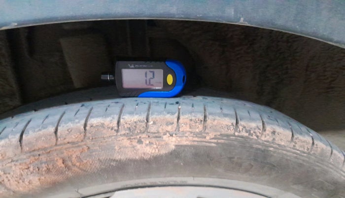 2020 Renault TRIBER RXZ, Petrol, Manual, 90,120 km, tyre