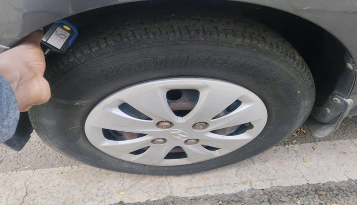 2012 Hyundai i10 SPORTZ 1.2 AT, Petrol, Automatic, 38,297 km, tyre