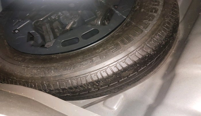 2012 Hyundai i10 SPORTZ 1.2 AT, Petrol, Automatic, 38,297 km, tyre