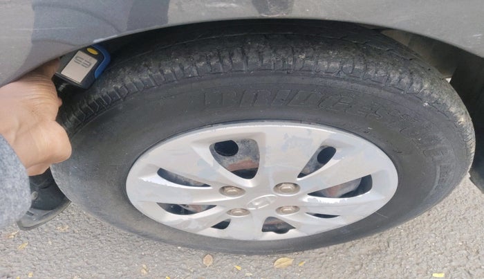 2012 Hyundai i10 SPORTZ 1.2 AT, Petrol, Automatic, 38,297 km, tyre