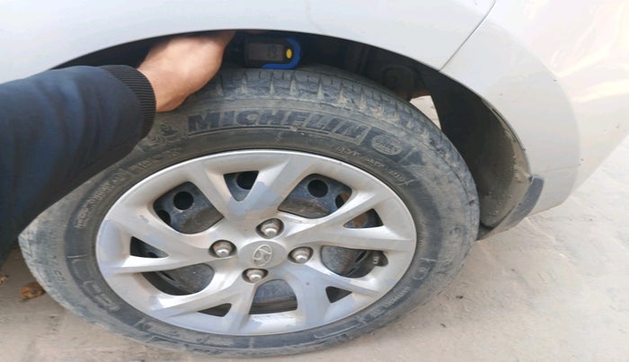 2017 Hyundai Grand i10 SPORTZ (O) 1.2 U2 CRDI, Diesel, Manual, 87,772 km, tyre