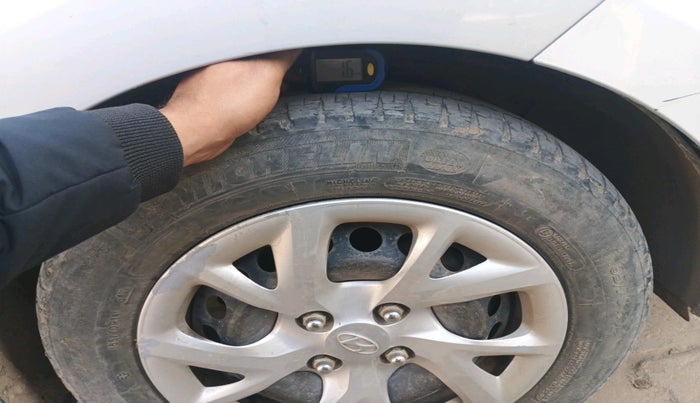 2017 Hyundai Grand i10 SPORTZ (O) 1.2 U2 CRDI, Diesel, Manual, 87,772 km, tyre