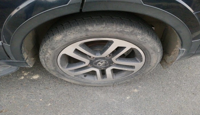 2018 Tata Hexa XTA 4X2 7 STR, Diesel, Automatic, 85,212 km, tyre