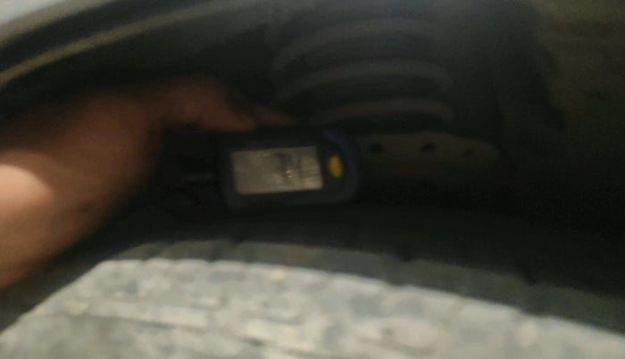 2011 Honda City 1.5L I-VTEC S MT, Petrol, Manual, 1,06,695 km, tyre