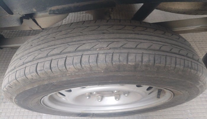 2019 ISUZU D-MAX S-CAB 2.5 TD, Diesel, Manual, 1,10,802 km, tyre