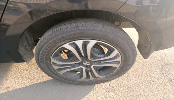 2022 Tata TIGOR XZ PLUS CNG, Petrol, Manual, 42,514 km, tyre