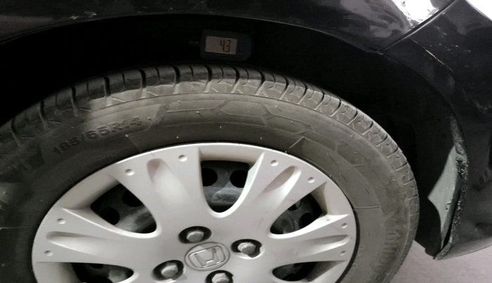 2016 Honda Amaze 1.2L I-VTEC S, Petrol, Manual, 99,390 km, tyre