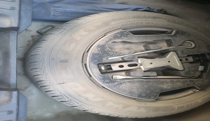 2017 Maruti Vitara Brezza VDI (O), Diesel, Manual, 75,075 km, tyre