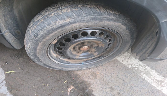 2017 Maruti Vitara Brezza VDI (O), Diesel, Manual, 75,075 km, tyre