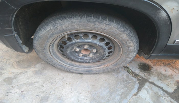 2017 Maruti Vitara Brezza VDI (O), Diesel, Manual, 75,075 km, tyre