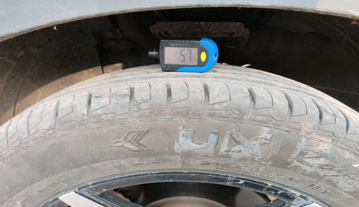 2024 Hyundai VENUE S 1.2, Petrol, Manual, 16,597 km, tyre