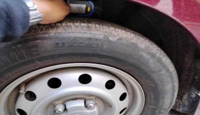 2015 Hyundai i10 MAGNA 1.1, Petrol, Manual, 24,459 km, tyre