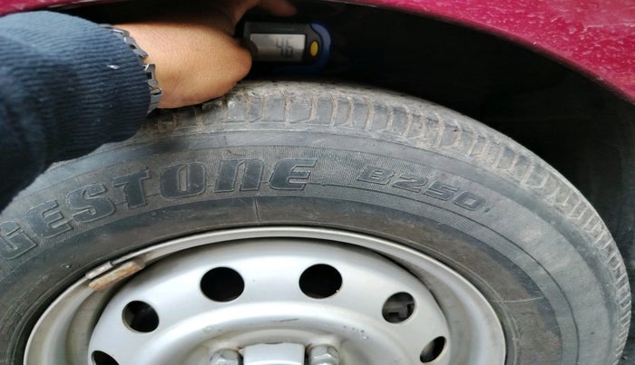 2015 Hyundai i10 MAGNA 1.1, Petrol, Manual, 24,459 km, tyre