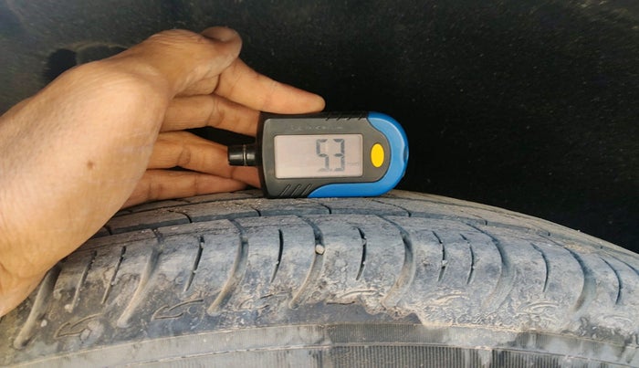 2016 Maruti Baleno DELTA PETROL 1.2, Petrol, Manual, 1,31,494 km, tyre