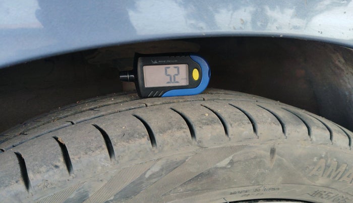 2014 Hyundai Grand i10 MAGNA 1.1 CRDI, Diesel, Manual, 1,05,866 km, tyre