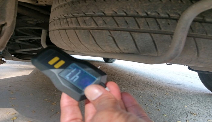 2013 Maruti Ertiga VDI, Diesel, Manual, 1,39,810 km, tyre