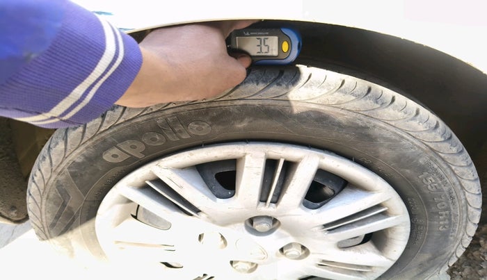 2011 Hyundai Santro Xing GLS, Petrol, Manual, 65,084 km, tyre