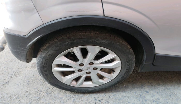 2019 Mahindra XUV300 W8 1.2 PETROL, Petrol, Manual, 68,005 km, tyre