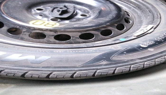 2016 Maruti Baleno ZETA PETROL 1.2, Petrol, Manual, 68,919 km, tyre