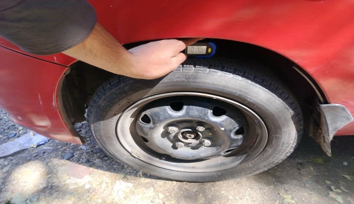 2011 Maruti Zen Estilo VXI, Petrol, Manual, 1,03,374 km, tyre