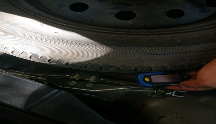 2019 Maruti Dzire VXI, Petrol, Manual, 49,910 km, tyre