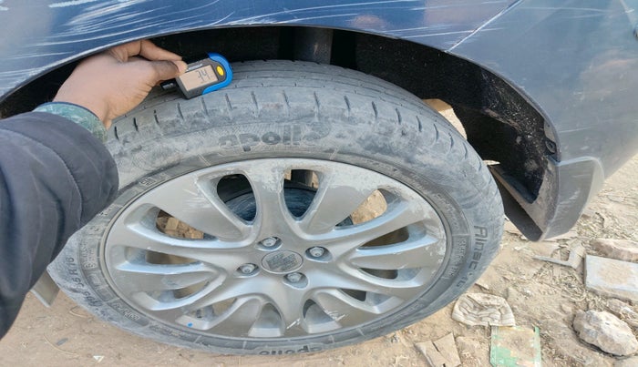 2016 Maruti Baleno ALPHA PETROL 1.2, Petrol, Manual, 41,046 km, tyre