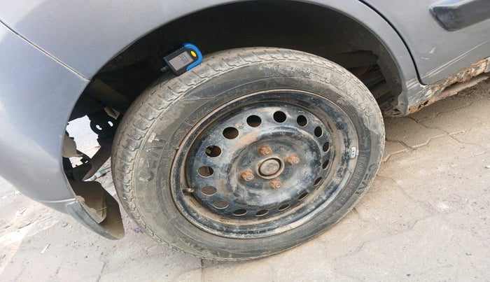 2014 Maruti Wagon R 1.0 VXI, Petrol, Manual, 1,14,956 km, tyre