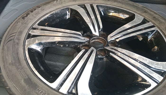 2023 MG ASTOR SHARP 1.5 MT, Petrol, Manual, 19,928 km, tyre