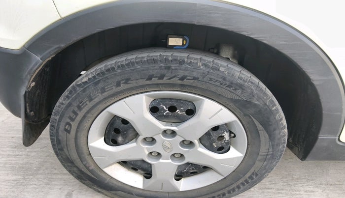 2022 Mahindra XUV300 W4 1.2 PETROL, Petrol, Manual, 81,297 km, tyre