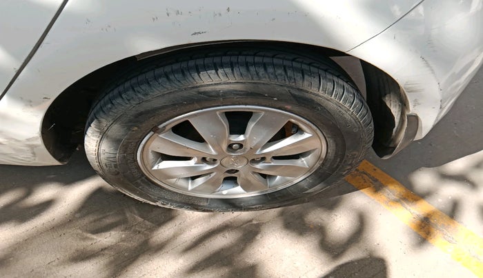 2014 Hyundai i20 SPORTZ 1.2, Petrol, Manual, 75,594 km, tyre