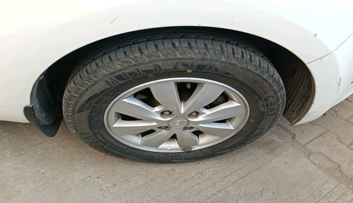 2014 Hyundai i20 SPORTZ 1.2, Petrol, Manual, 75,594 km, tyre