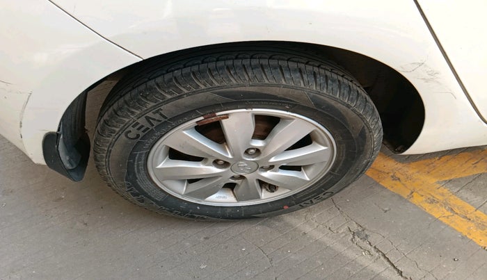 2014 Hyundai i20 SPORTZ 1.2, Petrol, Manual, 75,594 km, tyre