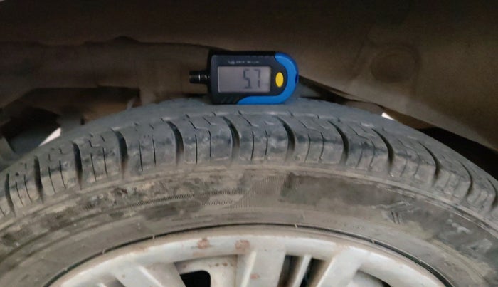 2013 Hyundai Santro Xing GL, Petrol, Manual, 91,105 km, tyre