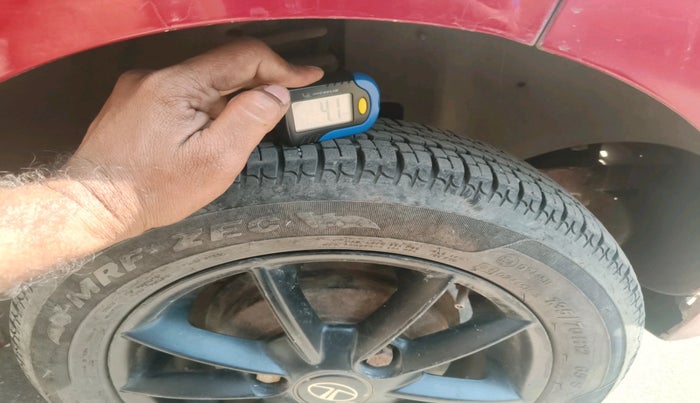 2015 Tata Nano TWIST XTA, Petrol, Automatic, 32,554 km, tyre