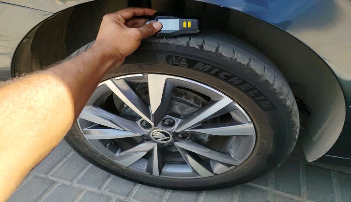 2022 Skoda SLAVIA STYLE 1.5L TSI DSG, Petrol, Automatic, 25,513 km, tyre