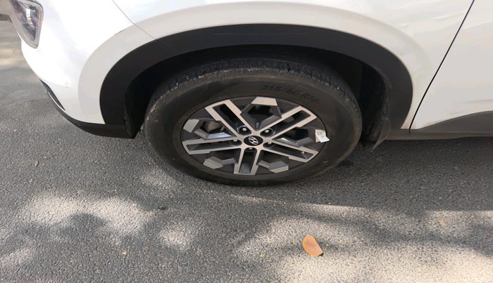 2022 Hyundai VENUE SX 1.5 CRDI, Diesel, Manual, 22,257 km, tyre