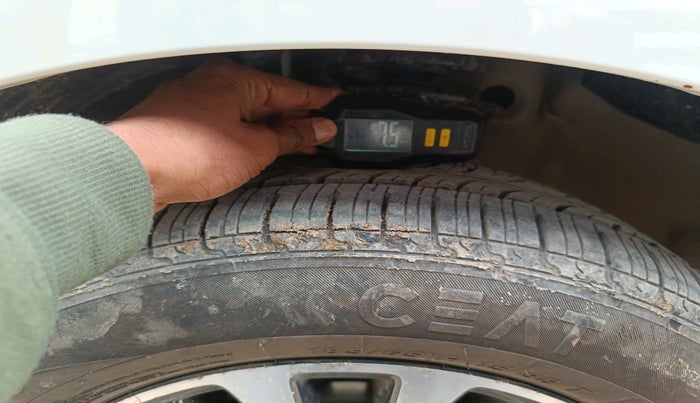 2024 Maruti Ertiga ZXI (O) CNG, Petrol, Manual, 41,592 km, tyre