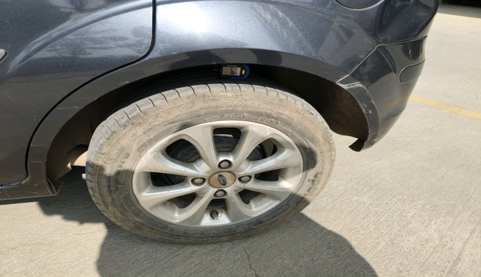 2011 Ford Figo TITANIUM 1.2 PETROL, Petrol, Manual, 83,534 km, tyre