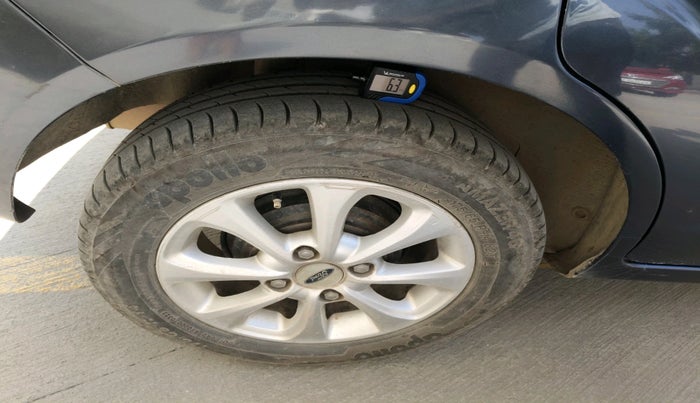 2011 Ford Figo TITANIUM 1.2 PETROL, Petrol, Manual, 83,534 km, tyre