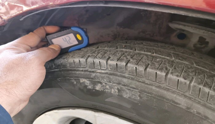 2011 Maruti Ritz LXI, Petrol, Manual, 1,03,215 km, tyre