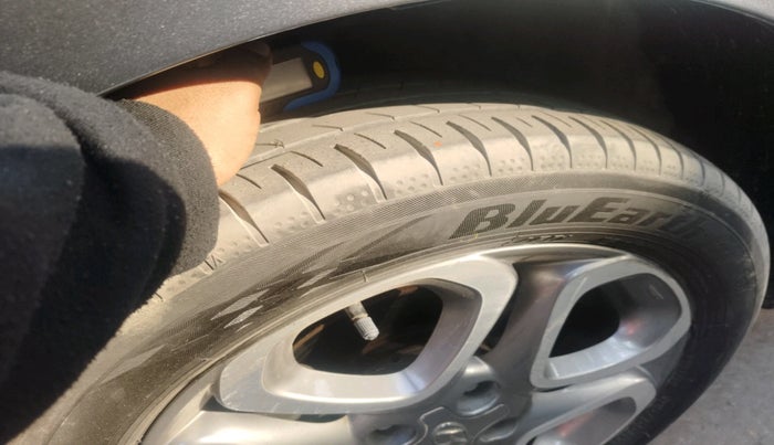 2018 Hyundai Elite i20 ASTA 1.2 (O), Petrol, Manual, 50,244 km, tyre